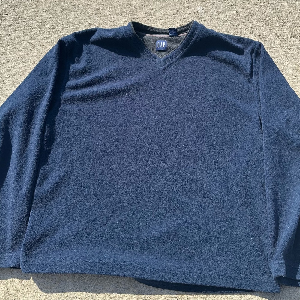 GAP Men's Deep Blue V-Neck Sweater